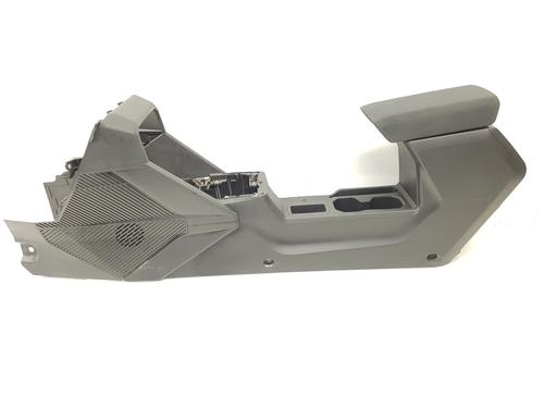 Used Armrest / Center console Armrest / Center console DACIA DUSTER (PYM_, PYN_) 1.2 TCe 130 (131 hp) 35814024 35814024