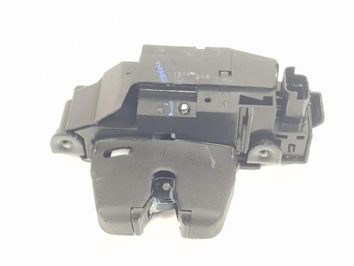 Used Tailgate lock OPEL ASTRA L Sports Tourer (OV5) 1.2 (FRHNSL, FRHNSR) (131 hp) 29807408