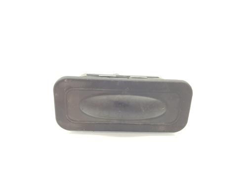 Used Tailgate handle RENAULT CAPTUR II (HF_) TCe 130 (HFMF) (131 hp) 15062372