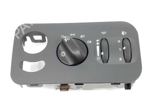 Used Headlight switch CHRYSLER VOYAGER IV (RG, RS) 2.5 CRD (141 hp) 6991511