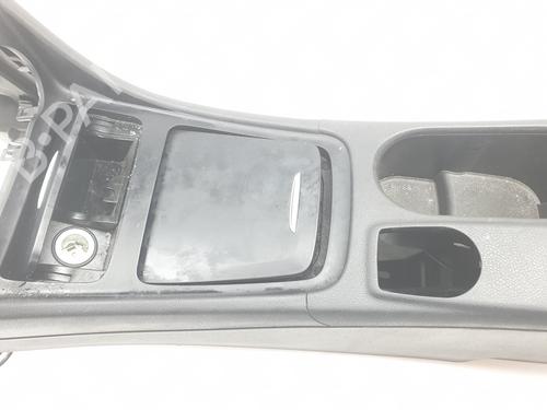 Armrest / Center console MERCEDES-BENZ GLA-CLASS (X156) GLA 200 CDI / d (156.908) | BP28965037I20 