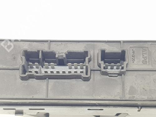 Left front window switch NISSAN JUKE (F15) 1.5 dCi | BP10329635I27 