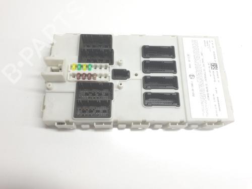 Used Fuse box BMW 1 (F21) 118 d (150 hp) 30682108
