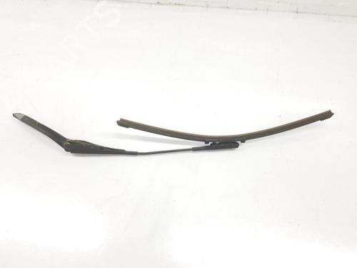 Front windshield wiper arm BMW 1 (E87) 118 d | BP14526230C143 