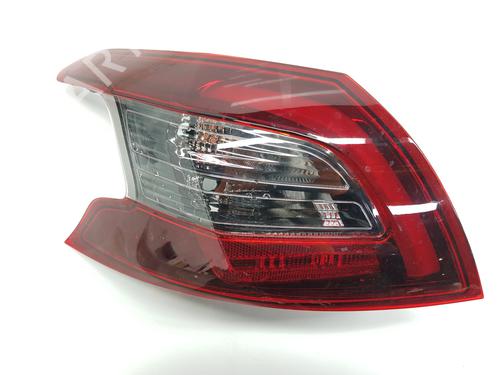 Used Left taillight Left taillight PEUGEOT 308 II (LB_, LP_, LW_, LH_, L3_) 1.6 BlueHDi 120 (120 hp) 33003814 33003814