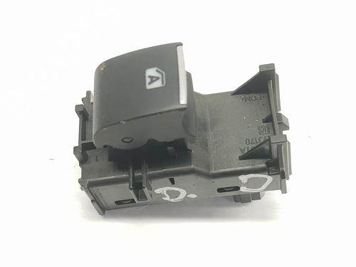 Right front window switch TOYOTA C-HR (_X1_) 1.8 Hybrid (ZYX10_, ZYX11_) (122 hp) 15768790