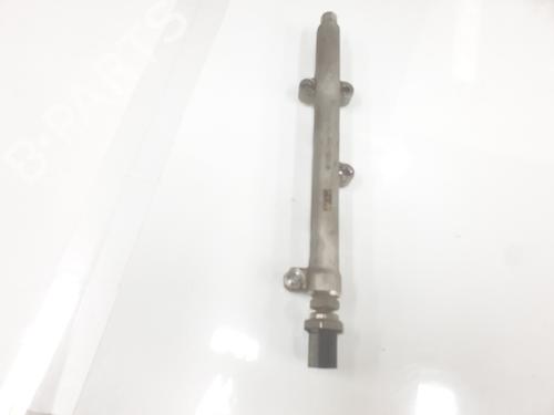 Injection rail SEAT IBIZA V (KJ1, KJG) 1.0 TSI | BP33861387M98 - Image 4