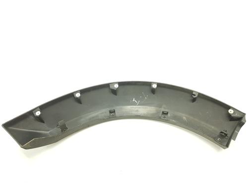 Rear left wheel arch trim LAND ROVER DISCOVERY III (L319) 2.7 TD 4x4 | BP20187527C136 