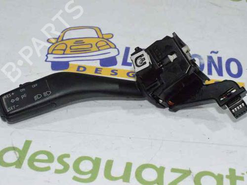 Used Steering column stalk SEAT LEON (1P1) 2.0 TDI 16V (140 hp) 1363227