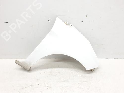 Right front fenders FORD FIESTA VI (CB1, CCN)  1777180 | C1BBA16015AA | COLOR BLANCO  TIENE ROCES  VER FOTOS |