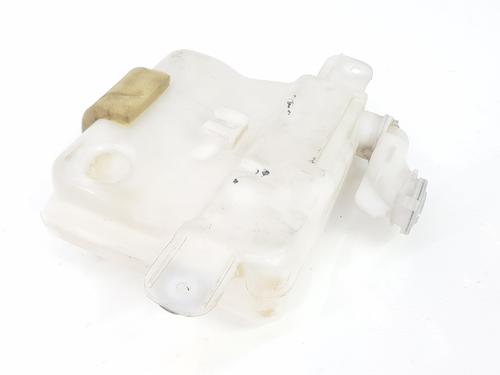 Used Windscreen washer tank TOYOTA LAND CRUISER 90 (_J9_) 3.0 TD (KZJ90_, KZJ95_, KZJ90R, KZJ95R, KZJ90W, KZJ95W) (125 hp) 10636518