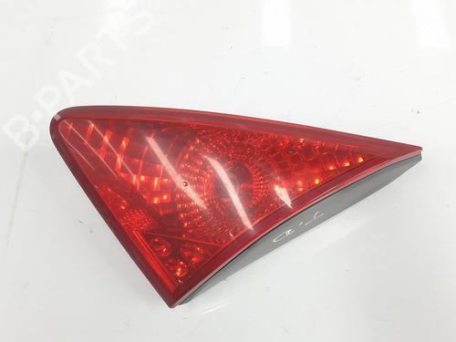 Used Right tailgate light PEUGEOT 3008 I MPV (0U_) 1.6 HDi (112 hp) 8884000