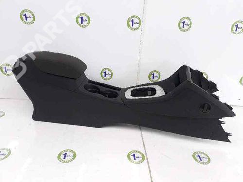 armrest-center-console-audi-q3-8ub-8ug-20-tfsi-quattro-8u1863241-8u1864981a-color-soul-2011-2012-2013-2014-2015-2016-2017-2018-2019-2020-7893077 main image