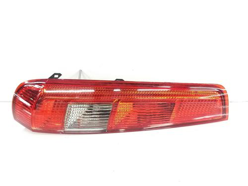 Used Left taillight FORD FIESTA V (JH_, JD_) 1.4 TDCi (68 hp) 8391646