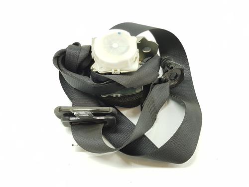 Used Rear left seatbelt TOYOTA YARIS (_P13_) 1.3 (NSP130_, NSP130) (99 hp) 7916191