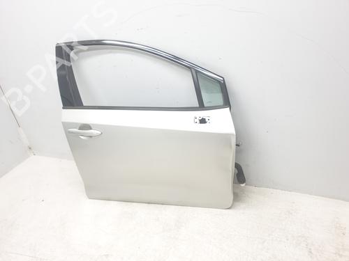 Right front door TOYOTA COROLLA Saloon (_E21_) 1.6 VVTi (ZRE210) | BP29937685C3