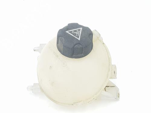 Used Expansion tank PEUGEOT 5008 (0U_, 0E_) 1.6 HDi (114 hp) 17769568