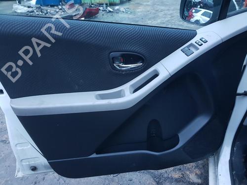 Commande retroviseurs TOYOTA YARIS (_P9_) 1.33 VVT-i (NSP90_, NSP90R) | BP13232726I25 