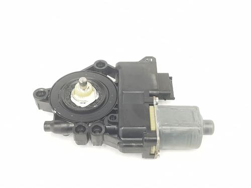 Left rear window motor HYUNDAI i30 Estate (FD) 1.6 CRDi | BP16845841E23 