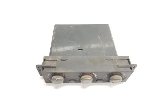 Commande Chauffage MITSUBISHI PAJERO III (V7_W, V6_W) 3.2 Di-D (V68W, V78W) (165 hp) 28951767