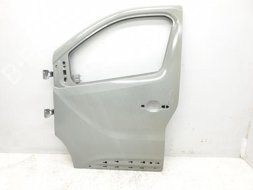 Used Left front door RENAULT TRAFIC III Bus (JG_) [2014-2025]  21003613
