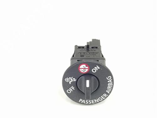 switch-dacia-sandero-iii-2021-35965958 main image
