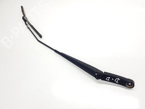 Used Front windshield wiper arm SEAT ARONA (KJ7, KJP) [2017-2025]  27880561