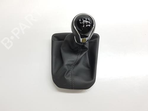 Used Shift knob SEAT ARONA (KJ7, KJP) [2017-2025]  26699285