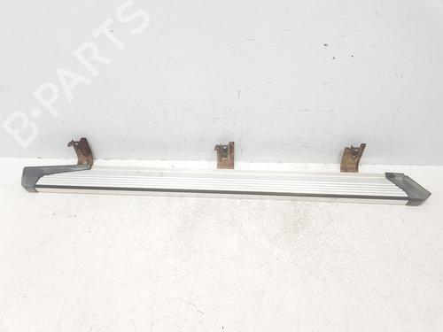 Used Step NISSAN PATROL GR V Wagon (Y61) 3.0 DTi (158 hp) 24337305