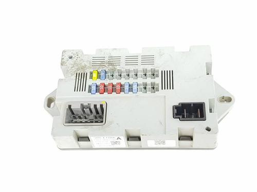 Used Fuse box Fuse box LAND ROVER RANGE ROVER SPORT II (L494) [2013-2022] 39721166 39721166