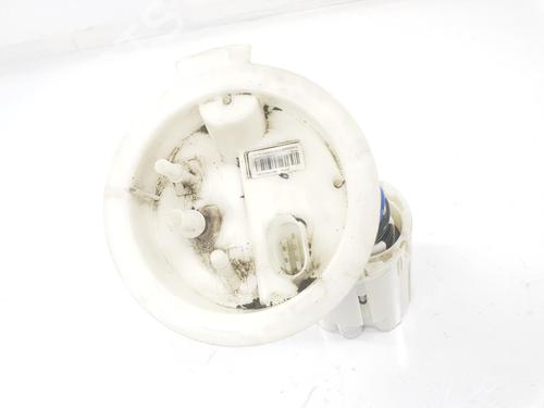 Used Fuel pump BMW 1 (F21) 118 d (143 hp) 13899025