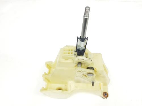 Used Gear lever KIA SPORTAGE III (SL) 1.7 CRDi (116 hp) 21049006