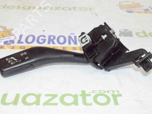 Steering column stalk SEAT LEON (1P1) 1.9 TDI (105 hp) 1364338