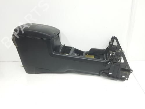 Used Armrest / Center console TOYOTA LAND CRUISER PRADO (_J15_) 3.0 D-4D (KDJ150_, KDJ150, KDJ155) (173 hp) 7152869