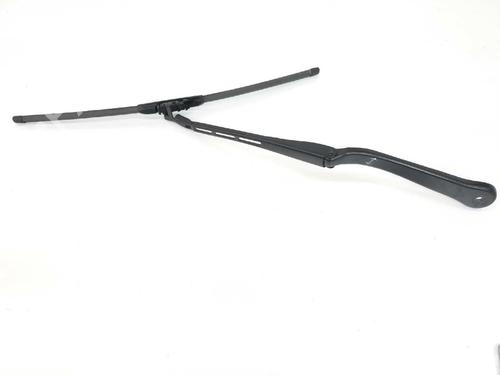 Used Front windshield wiper arm BMW 3 Touring (E91) 318 d (143 hp) 6479576