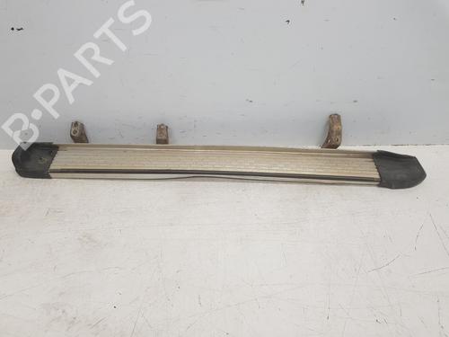 Used Step TOYOTA LAND CRUISER PRADO (_J12_) 3.0 D-4D (KDJ120, KDJ125) (163 hp) 30682506