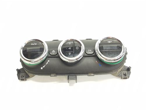 climate-control-iveco-daily-vi-van-2014-38408560 main image