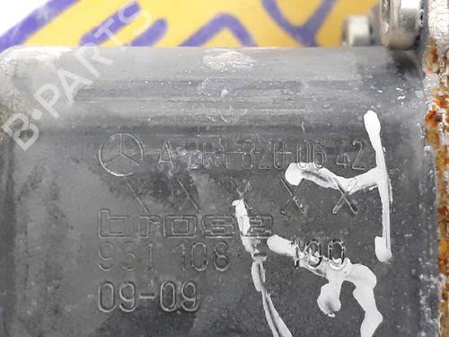 Right rear window motor MERCEDES-BENZ C-CLASS (W204) C 200 CDI (204.007, 204.006) | BP3019144E22 