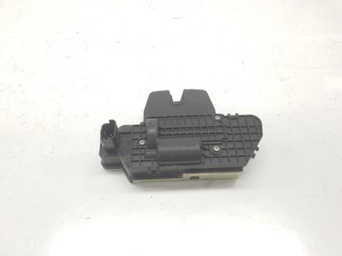 Used Tailgate lock PEUGEOT 5008 (0U_, 0E_) 1.6 HDi (112 hp) 4721235