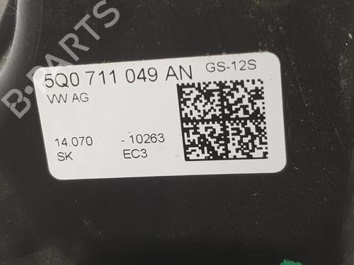 Gear lever SEAT LEON (5F1) 1.2 TSI | BP8111018M90 