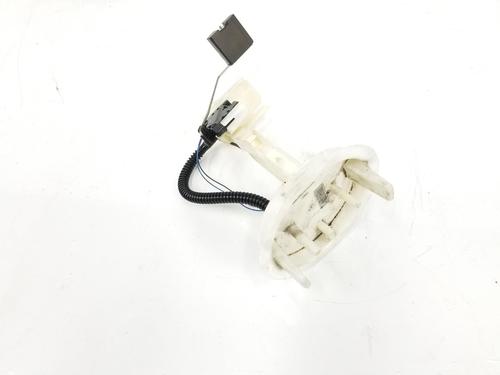 Used Fuel pump MERCEDES-BENZ GLK-CLASS (X204) 220 CDI 4-matic (204.984, 204.997) (170 hp) 8233548