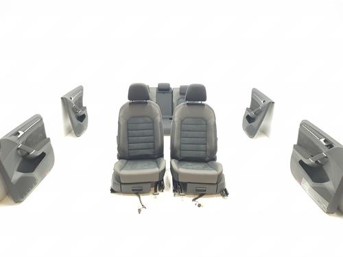 Used Seats set VW GOLF VII (5G1, BQ1, BE1, BE2) 1.6 TDI (110 hp) 10282341