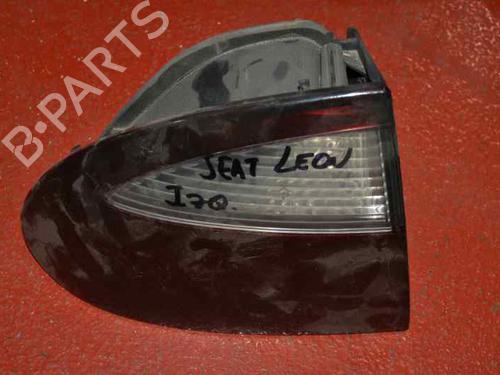Used Left taillight SEAT LEON (1M1) [1999-2006]  1542651