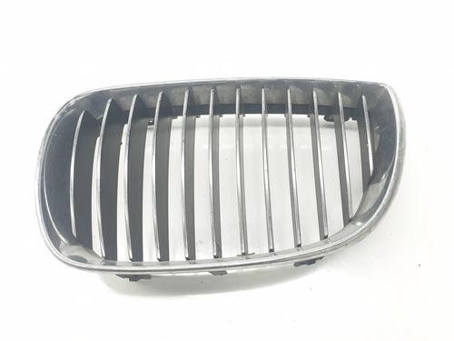 Used Grille BMW 1 (E87) 130 i (258 hp) 17217780