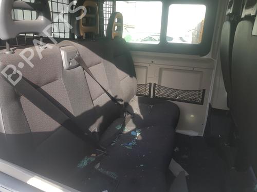 Kabinelys PEUGEOT BOXER Bus 2.2 BlueHDi 140 | BP32679565I8 