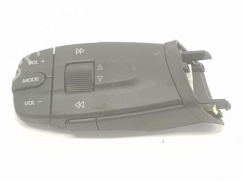 Used Steering wheel controls SEAT IBIZA IV (6J5, 6P1) 1.6 TDI (90 hp) 11176701