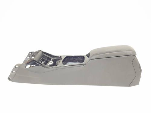 armrest-center-console-bmw-2-gran-coupe-f44-2019-40156683 main image