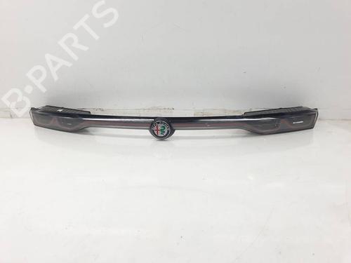 Used Rear center light Rear center light ALFA ROMEO TONALE (965_) [2022-2026] 40186712 40186712