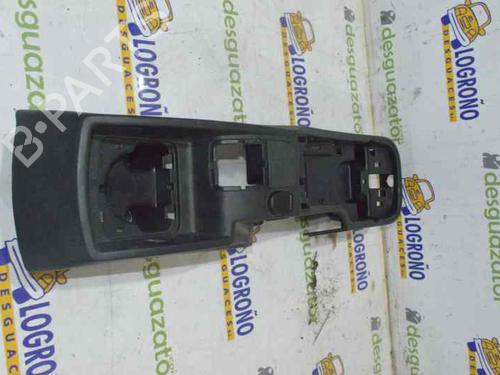 Midtkonsoll RENAULT KANGOO Express (FW0/1_) 1.5 dCi 75 (FW07, FW10, FW04) (75 hp) 11683252