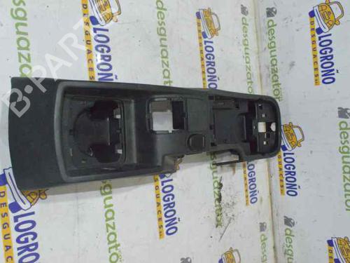 Console centrale RENAULT KANGOO / GRAND KANGOO II (KW0/1_) 1.5 dCi 85 (KW0K, KW0L, KW0B) (86 hp) 969101896R | 969101896R |